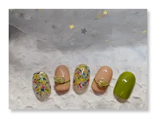 ネイル 花花 ネイルサロンのネイルデザイン