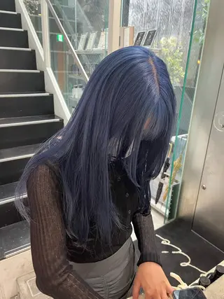 ロング カラー オノ テンタのヘアスタイル