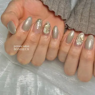 ネイル BONHEUR Annaのネイルデザイン