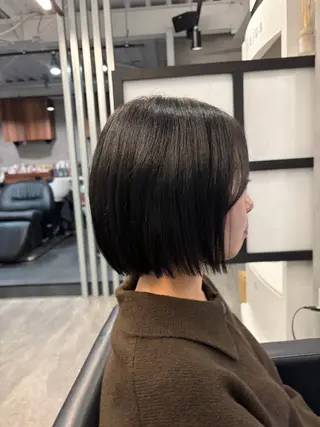 ミディアム _i  hair&eye所属・春名 典瑚のヘアスタイル