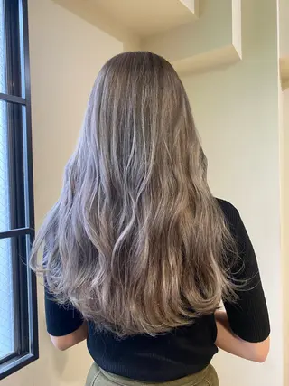 ロング ブリーチなしベージュ カラー✨Takeのヘアスタイル