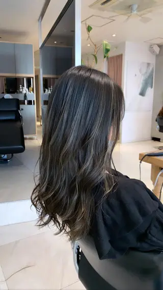 ロング カラー Bree"ze所属・大河原 修太のヘアスタイル