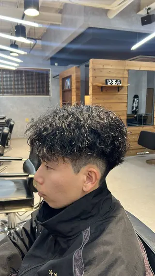 ショート パーマ メンズ VeRO所属・VeRO ヒュウミのヘアスタイル