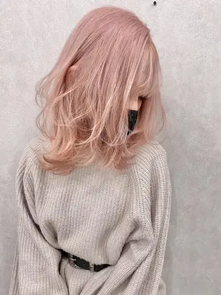 ミディアム カラー パーマ ヘアアレンジ ハイトーン カラーのヘアスタイル