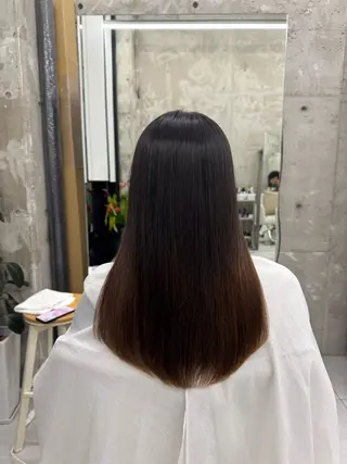 ロング 関川 奈摘のヘアスタイル