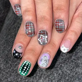 ネイル Maya 📍niconailのネイルデザイン