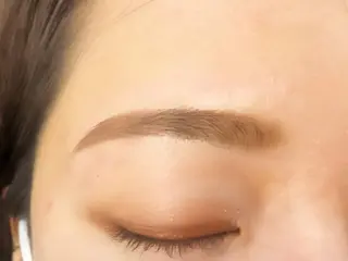 アイブロウ MORE 伊東萌香のマツエク・マツパデザイン