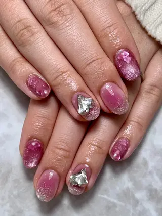 ネイル REBEST Tommyのネイルデザイン