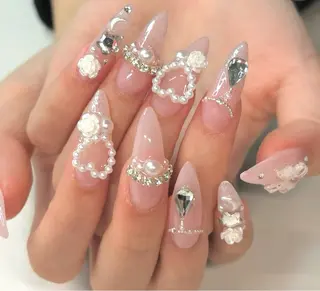 ネイル Lina nail所属・Luna 池袋のネイルデザイン