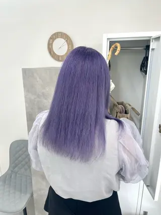 ミディアム カラー ヘアアレンジ 🩶【推しハイトーン 】yuzu🩶のヘアスタイル