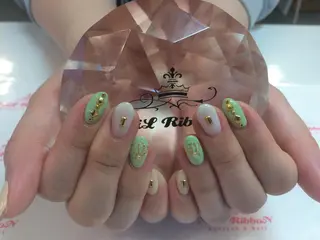 ネイル ネイルリボン 受付スタッフのネイルデザイン