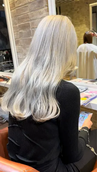 ロング カラー マエダ マサシのヘアスタイル