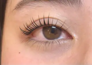 マツエク・マツパ La:ugh 優衣のマツエク・マツパデザイン