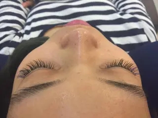 マツエク・マツパ ambiance 茨木所属・中野 優子のマツエク・マツパデザイン