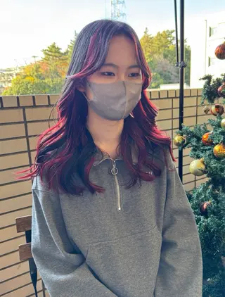 ロング カラー ハイトーン/レイヤー /艶カラー🎀のヘアスタイル