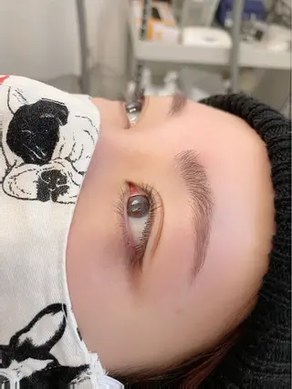 アイブロウ Lamer 理心のネイルデザイン