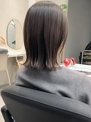 ミディアム カラー 小坂 郁美のヘアスタイル