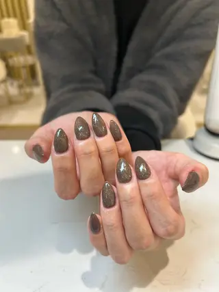 ネイル Raviy新宿店所属・やまだ ななせのネイルデザイン