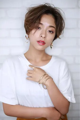 ミディアム カラー パーマ ヘアアレンジ メンズ キッズ ネイル マツエク・マツパ premier modelsのヘアスタイル