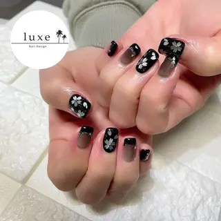 ネイル luxe NailDesignのネイルデザイン