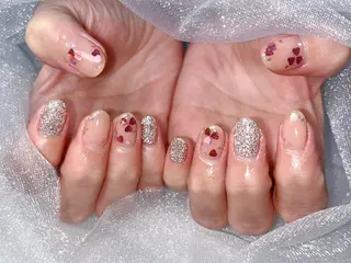 ネイル Queennail 北堀江Yumiのネイルデザイン