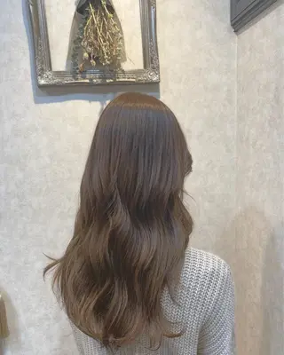 ロング カラー tomorrow所属・齊藤 萌香のヘアスタイル