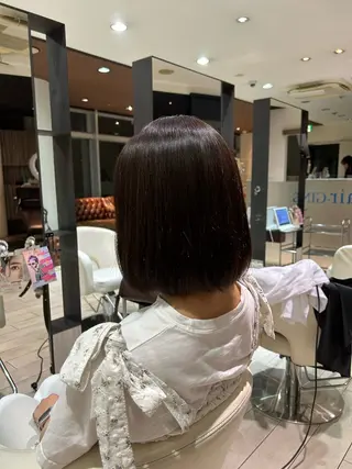 ミディアム カラー 市川 奈緒のヘアスタイル