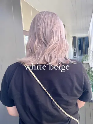 ミディアム カラー ヘアアレンジ mika｜ブルーカラ ー｜ハイトーンカラーのヘアスタイル