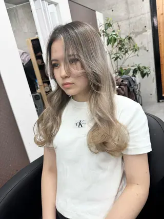 ロング カラー 艶髪✨ブリーチ職人 井手正康のヘアスタイル