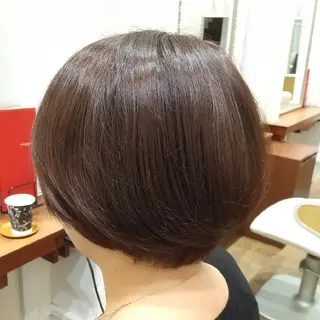 カラー アンフルラージュ青山所属・宮野 佳菜のヘアスタイル