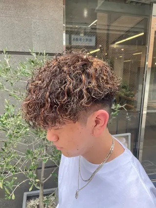 ショート パーマ SHUN メンズパーマのヘアスタイル