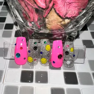 ネイル 新山 聖のネイルデザイン