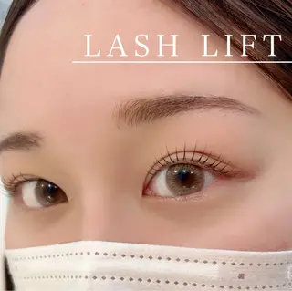 マツエク・マツパ melanie.所属・melanie. 和田の眉毛・アイブロウイメージ