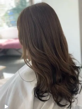 ロング カラー 横野 孝志のヘアスタイル