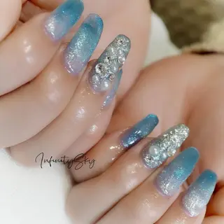 ネイル infinity skyのネイルデザイン