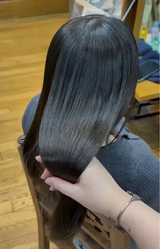 ロング カラー ハイトーン、カラー 特化⟡.·すわ☁️のヘアスタイル