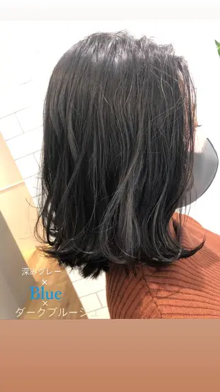 ショート ブリーチ無し白髪ぼか し/艶髪/津嘉山のヘアスタイル