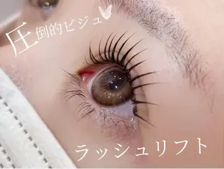 マツエク・マツパ LAYLA eyebrow&eyelash所属・LAYLA / Rinka 🩶のマツエク・マツパデザイン
