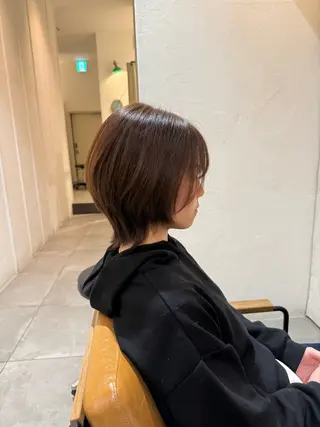 ミディアム 髙田 知香のヘアスタイル