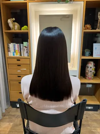 セミロング afloatkobe所属・美髪/髪質改善 川口凌弥のヘアスタイル