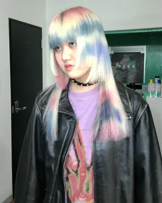 セミロング 韓国レイヤー💖 ハイトーン🍒ྀིのヘアスタイル