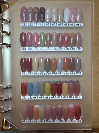 カラー なつ Nailのネイルデザイン