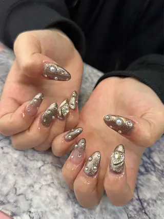 ネイル Pretzels🥨 【プレッツェル】ミウのネイルデザイン