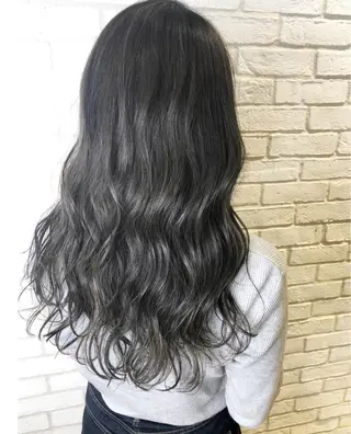 ロング カラー 佐藤 高徳のヘアスタイル