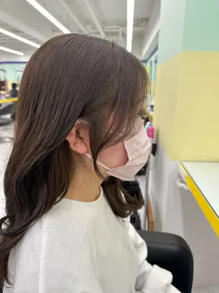 ロング 肌なじみベージュ 🦋azu🦋のヘアスタイル