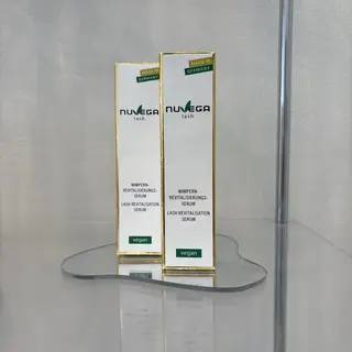 LOWE / Chiakiのマツエク・マツパデザイン