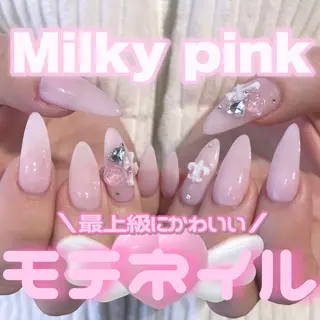 ネイル 🧁fein. nana🩵のネイルデザイン