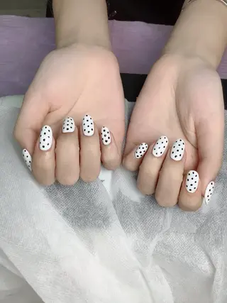 ネイル pink ladyサロン所属・べ にのネイルデザイン