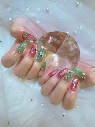 ネイル Queeens nailのネイルデザイン