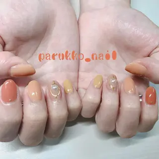 ネイル 爪工房ぱるっこ所属・川岡 香を里のネイルデザイン